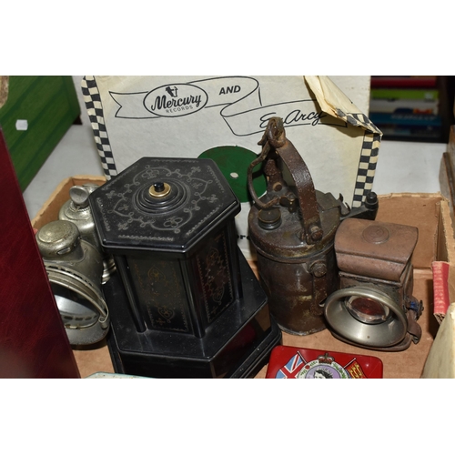 460 - A QUANTITY OF MISCELLANEOUS ITEMS, to include a Lucas 'Aceta' 316N Carbide Bicycle Lamp, with anothe... 