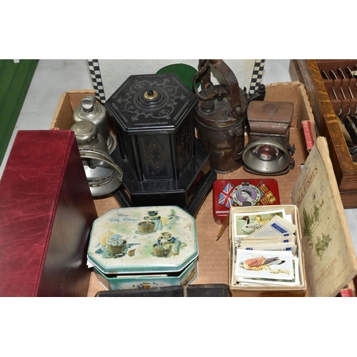 460 - A QUANTITY OF MISCELLANEOUS ITEMS, to include a Lucas 'Aceta' 316N Carbide Bicycle Lamp, with anothe... 