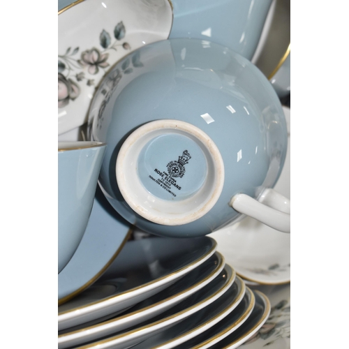 474 - FOUR BOXES AND LOOSE CERAMICS, to include six Royal Doulton 'Fairfax' pattern dinner plates, six 'Fo... 