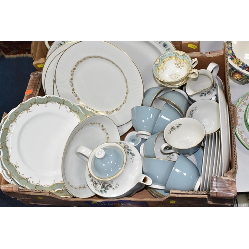 474 - FOUR BOXES AND LOOSE CERAMICS, to include six Royal Doulton 'Fairfax' pattern dinner plates, six 'Fo... 