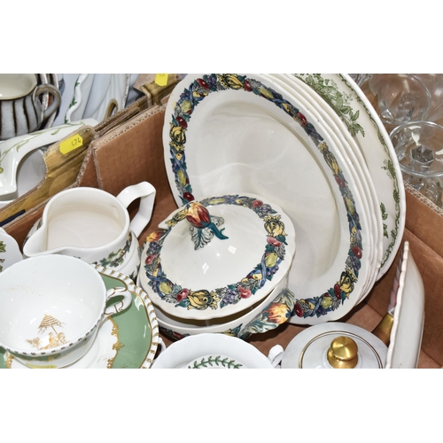 474 - FOUR BOXES AND LOOSE CERAMICS, to include six Royal Doulton 'Fairfax' pattern dinner plates, six 'Fo... 