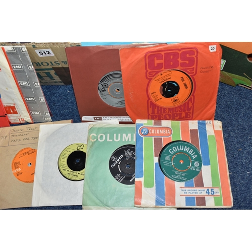 512 - ONE BOX OF 45RPM SINGLE VINYL RECORDS, approximately two hundred records, artists include T.Rex, Suz... 