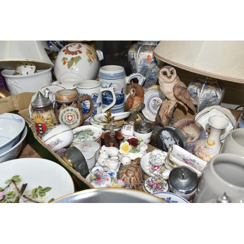 560 - THREE BOXES AND LOOSE ASSORTED CERAMIC ITEMS, to include Franklin Mint ship themed collectors plates... 