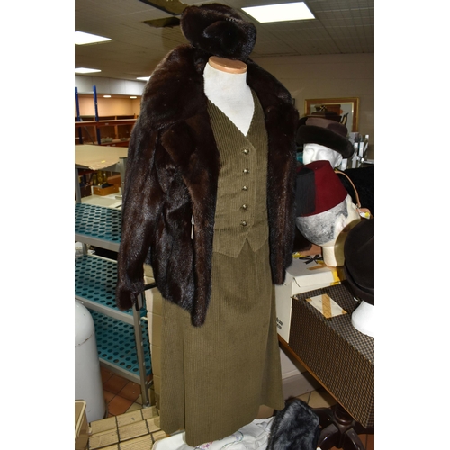 573 - A GROUP OF VINTAGE CLOTHING, HATS, HANDBAGS AND TABLE LINEN, comprising a Harrods dark brown mink fu... 