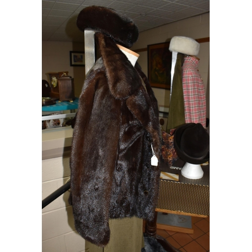 573 - A GROUP OF VINTAGE CLOTHING, HATS, HANDBAGS AND TABLE LINEN, comprising a Harrods dark brown mink fu... 