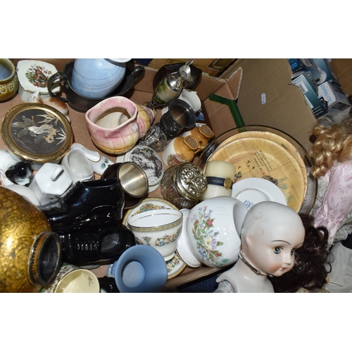 495 - FIVE BOXES OF MISCELLANEOUS ITEMS to include two boxes of light bulbs, a box of vintage porcelain do... 