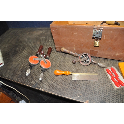 1065 - A WOODEN TOOLCHEST WITH ONE TRAY CONTAINING TOOLS including Record and Stanley hand drills, a box of... 