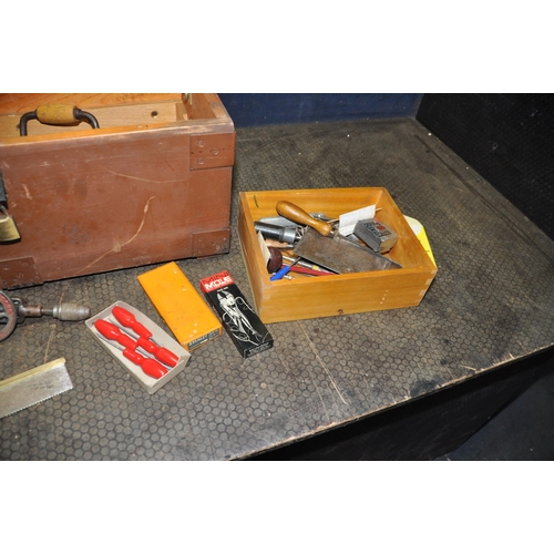 1065 - A WOODEN TOOLCHEST WITH ONE TRAY CONTAINING TOOLS including Record and Stanley hand drills, a box of... 