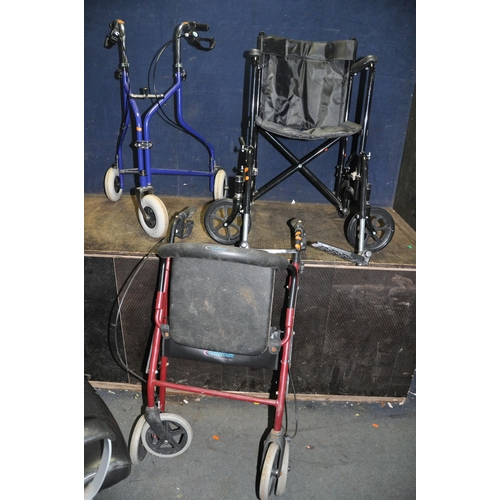 1074 - A LIGHTWEIGHT FOLDING WHEELCHAIR with two footrests and two travelators(3)