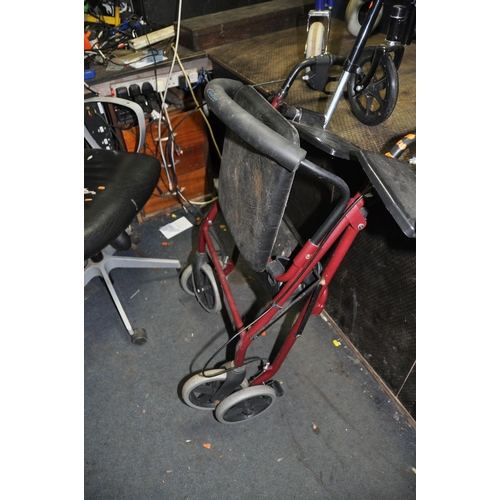 1074 - A LIGHTWEIGHT FOLDING WHEELCHAIR with two footrests and two travelators(3)