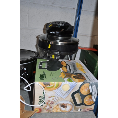 1081 - A COLLECTION OF HOUSEHOLD ELECTRICALS including a Breville toaster, a Salter Air fryer, a Lakeland s... 