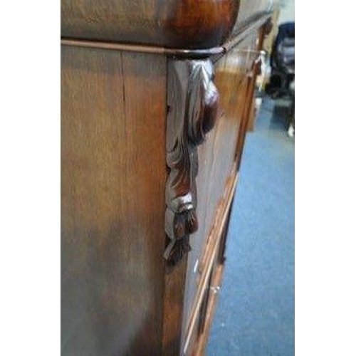 1197 - A VICTORIAN MAHOGANY ESCRITOIRE, with a single drawer, the fall front door enclosing a fitted interi... 