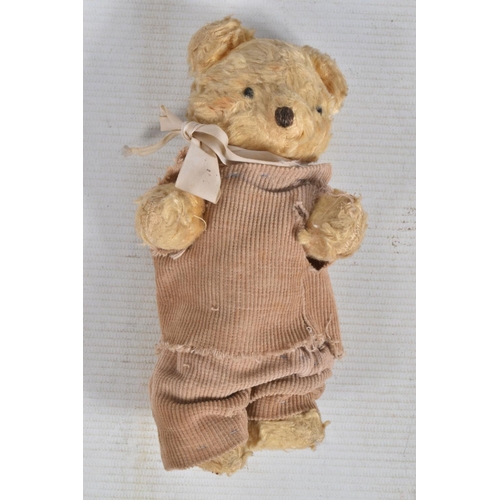 23 - AN UNBOXED MODERN STEIFF BEAR, No.029561, complete with button and yellow tag to left ear and in ver... 