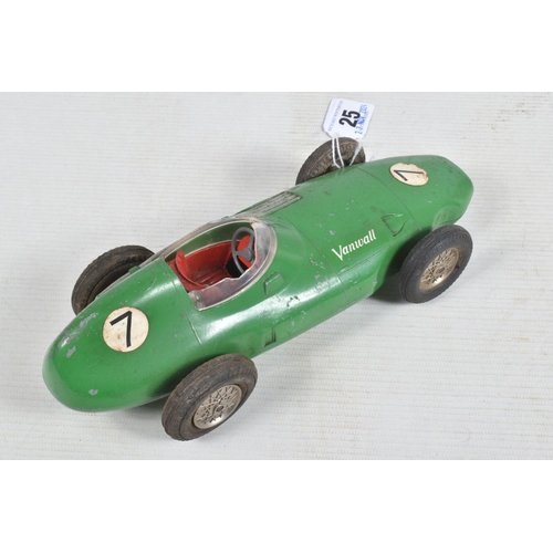 25 - AN UNBOXED METTOY FOR MARKS AND SPENCER 1/18 SCALE VANWALL RACING CAR, missing driver and has damage... 