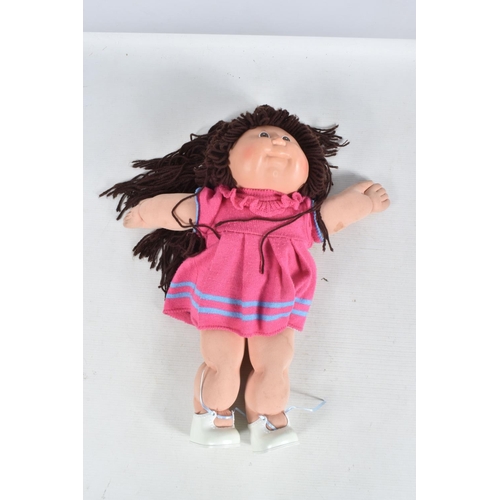 38 - A COLLECTION OF BOXED MATTEL CABBAGE PATCH KIDS DOLLS, to include two Holiday Babys no. 17605, Styli... 