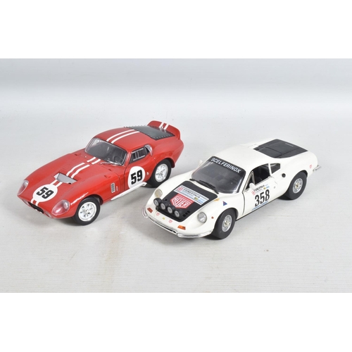 55 - A COLLECTION OF UNBOXED 1:18 SCALE DIECAST MODEL CARS, to include a Road Signature Shelby Cobra Dayt... 