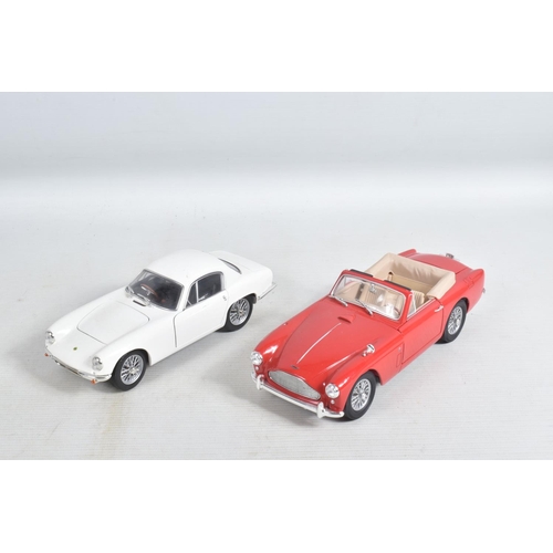 57 - A COLLECTION OF BOXED AND UNBOXED  1:18 SCALE MODEL DIECAST CARS, to include two unboxed Road Signat... 