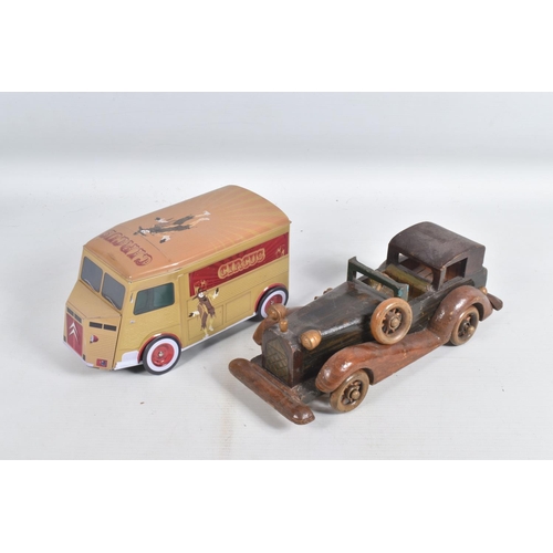 100 - A COLLECTION OF BOXED CORGI MILITARY DIECAST MODELS AND UNBOXED METAL AND WOODEN VEHICLES, to includ... 