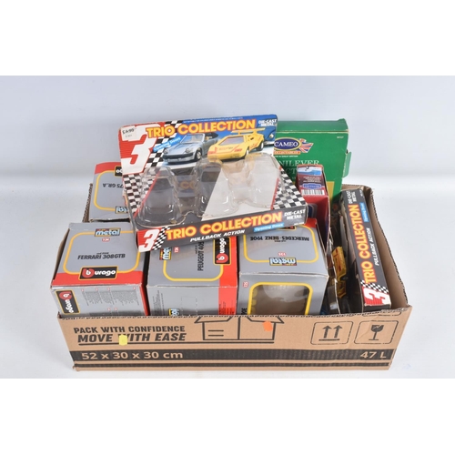 109 - A LARGE QUANTITY OF BOXED AND LOOSE DIECAST MODEL VEHICLES, to include a boxed Corgi Classics Transi... 