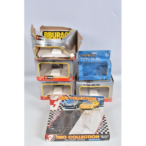 109 - A LARGE QUANTITY OF BOXED AND LOOSE DIECAST MODEL VEHICLES, to include a boxed Corgi Classics Transi... 