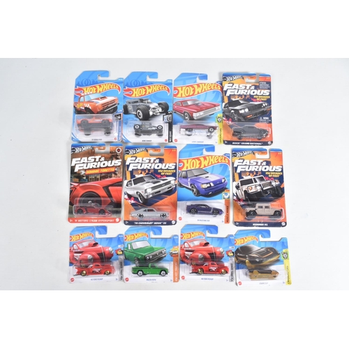 77 - A COLLECTION OF BOXED HOT WHEELS DIECAST MODEL VEHICLES, to include 33 models in blister packs and t... 