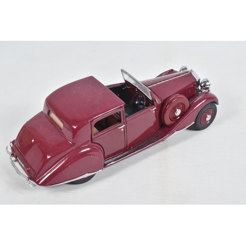 83 - A COLLECTION OF BOXED AND UNBOXED DANBURY MINT  DIECAST MODEL VEHICLES, to 5 unboxed vehicles, a 193... 