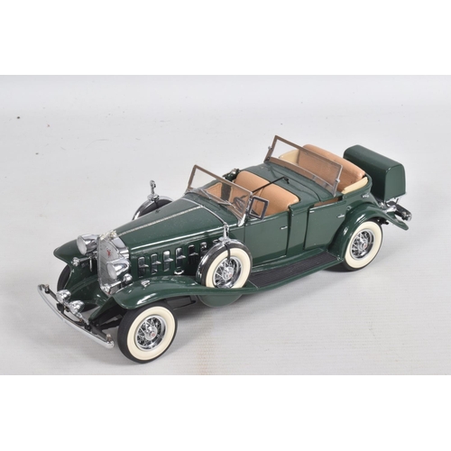 83 - A COLLECTION OF BOXED AND UNBOXED DANBURY MINT  DIECAST MODEL VEHICLES, to 5 unboxed vehicles, a 193... 