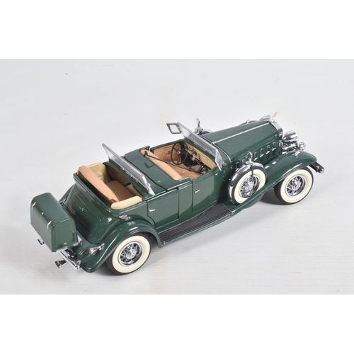 83 - A COLLECTION OF BOXED AND UNBOXED DANBURY MINT  DIECAST MODEL VEHICLES, to 5 unboxed vehicles, a 193... 