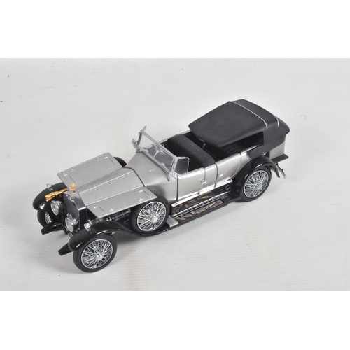 86 - THREE FRANKLIN MINT DIECAST MODEL VEHICLES, to include a 1939 Maybach Zepplin, a 1925 Rolls Royce Si... 