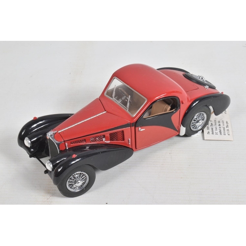 87 - A COLLECTION OF 1:24 SCALE FRANKLIN MINT DIECAST PRECISION MODEL CARS, to include 2 boxed models, a ... 