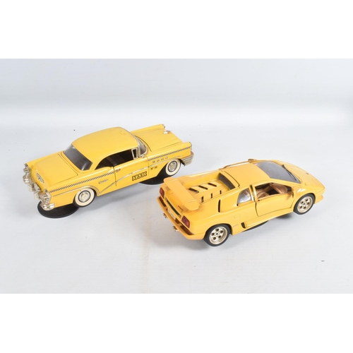 90 - A COLLECTION OF BOXED AND UNBOXED 1:18 SCALE DIECAST MODEL  VEHICLES, to include 4 unboxed models, a... 