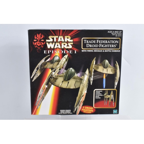 93 - A COLLECTION OF BOXED AND CARDED STAR WARS FIGURES AND VEHICHLES, to inlcude a Kenner La Guerra De L... 