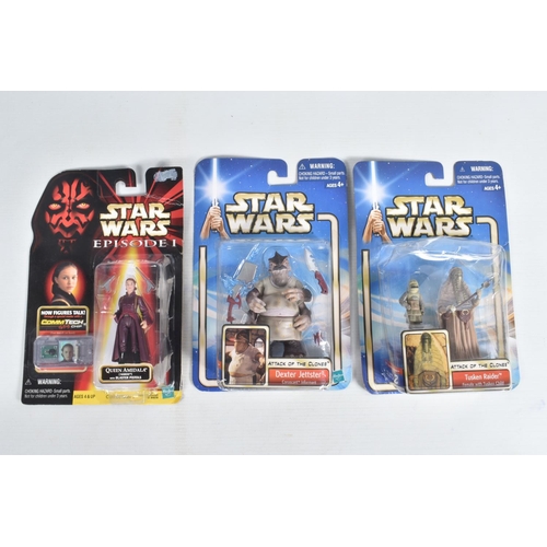 93 - A COLLECTION OF BOXED AND CARDED STAR WARS FIGURES AND VEHICHLES, to inlcude a Kenner La Guerra De L... 