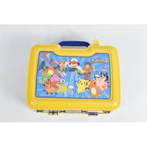 96 - A COLLECTION OF POKEMON COLLECTIBLES, to include a  'Gotta Catch'em all! bag, a lunchbox filled with... 