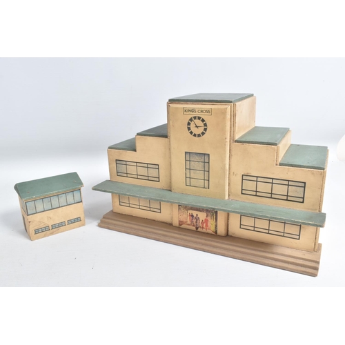 143 - AN UNBOXED HORNBY DUBLO D2 CITY STATION OUTFIT, comprising wooden Station Building 'King's Cross', A... 