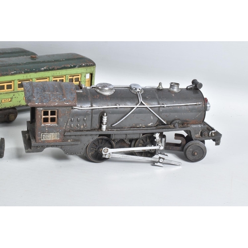 146 - A QUANTITY OF UNBOXED LIONEL O GAUGE MODEL TRAIN ITEMS, Lionel Lines No.249E locomotive and tender, ... 