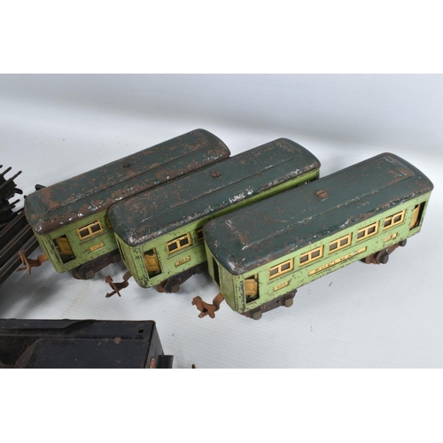 146 - A QUANTITY OF UNBOXED LIONEL O GAUGE MODEL TRAIN ITEMS, Lionel Lines No.249E locomotive and tender, ... 