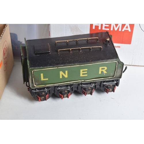 150 - A QUANTITY OF BOXED& UNBOXED OO GAUGE LOCOMOTIVES AND ROLLING STOCK, to include boxed Hornby Dublo c... 