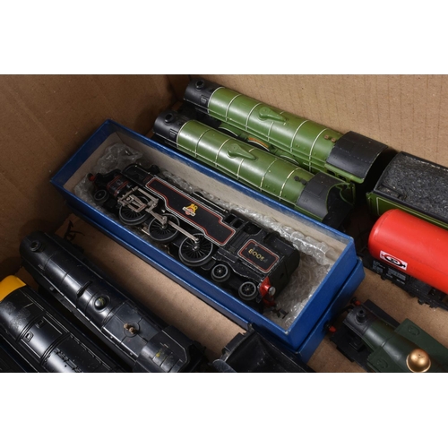 150 - A QUANTITY OF BOXED& UNBOXED OO GAUGE LOCOMOTIVES AND ROLLING STOCK, to include boxed Hornby Dublo c... 