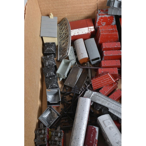 152 - A COLLECTION OF UNBOXED AND ASSORTED PLAYWORN LONE STAR OOO PUSH-ALONG N GAUGE MODEL RAILWAY ITEMS, ... 