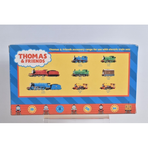 166 - A BOXED HORNBY OO GAUGE THOMAS AND FRIENDS THOMAS LOCOMOTIVE, No.1 (R351), with instructions and two... 