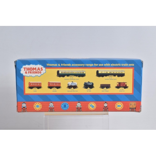 166 - A BOXED HORNBY OO GAUGE THOMAS AND FRIENDS THOMAS LOCOMOTIVE, No.1 (R351), with instructions and two... 