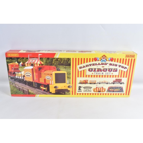 172 - A BOXED HORNBY RAILROAD OO GAUGE BARTELLOS' BIG TOP CIRCUS TRAIN SET, (R1107), contents not checked ... 