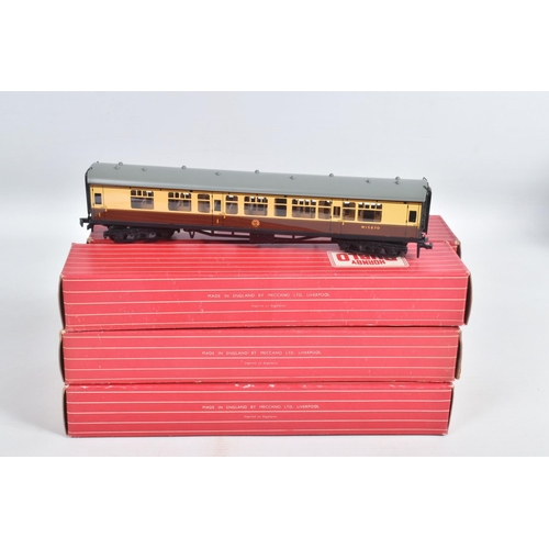 188 - SIX ASSORTED BOXED HORNBY DUBLO B.R. (W.R.) COACHING STOCK, Corridor Composite (4050), 2x Corridor B... 