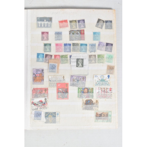 200 - COLLECTION OF STAMPS IN 4 ALBUMS AND LOOSE