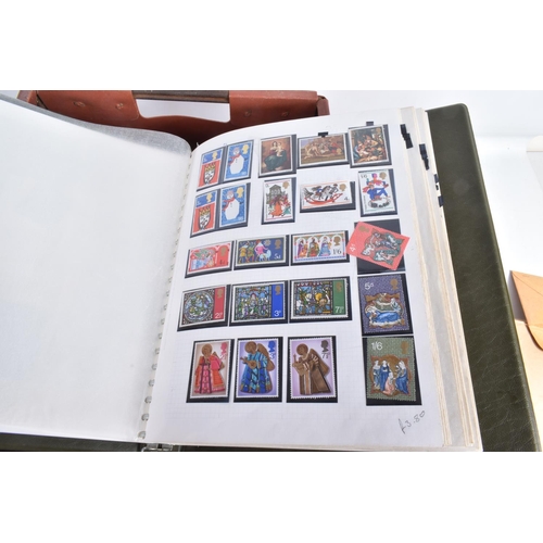 214 - COLLECTION OF STAMPS IN VARIOUS ALBUMS WITH JUMBLED GB QE2 MINT COLLECTION INC WATERLOW CASTLES SET ... 