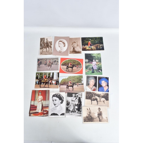 251 - A LARGE COLLECTION OF POSTCARDS, APPROXIMATELY 550, to include Kronprinzliiche Family, Life Guard, L... 