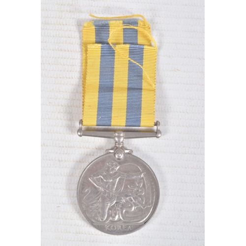 272 - A KOREA WAR PAIR OF MEDALS WITH RIBBONS, the war medal is named to 22231813 Private D. Sith A.C.C. (... 