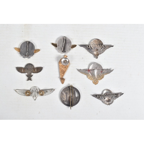 283 - AN ACCUMULATION OF THIRTY SEVEN METAL BADGE/UNIFORM INSIGNIA FOR MAINLY FRENCH FORCES, almost all ar... 