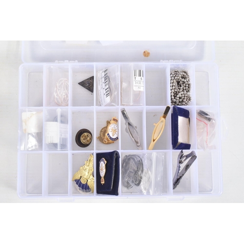 286 - PLASTIC CONTAINER WITH VARIOUS SMALLER BOXES WITH MILITARY BADGES, INSIGNIA, PATCHES AND A MINOX SPY... 